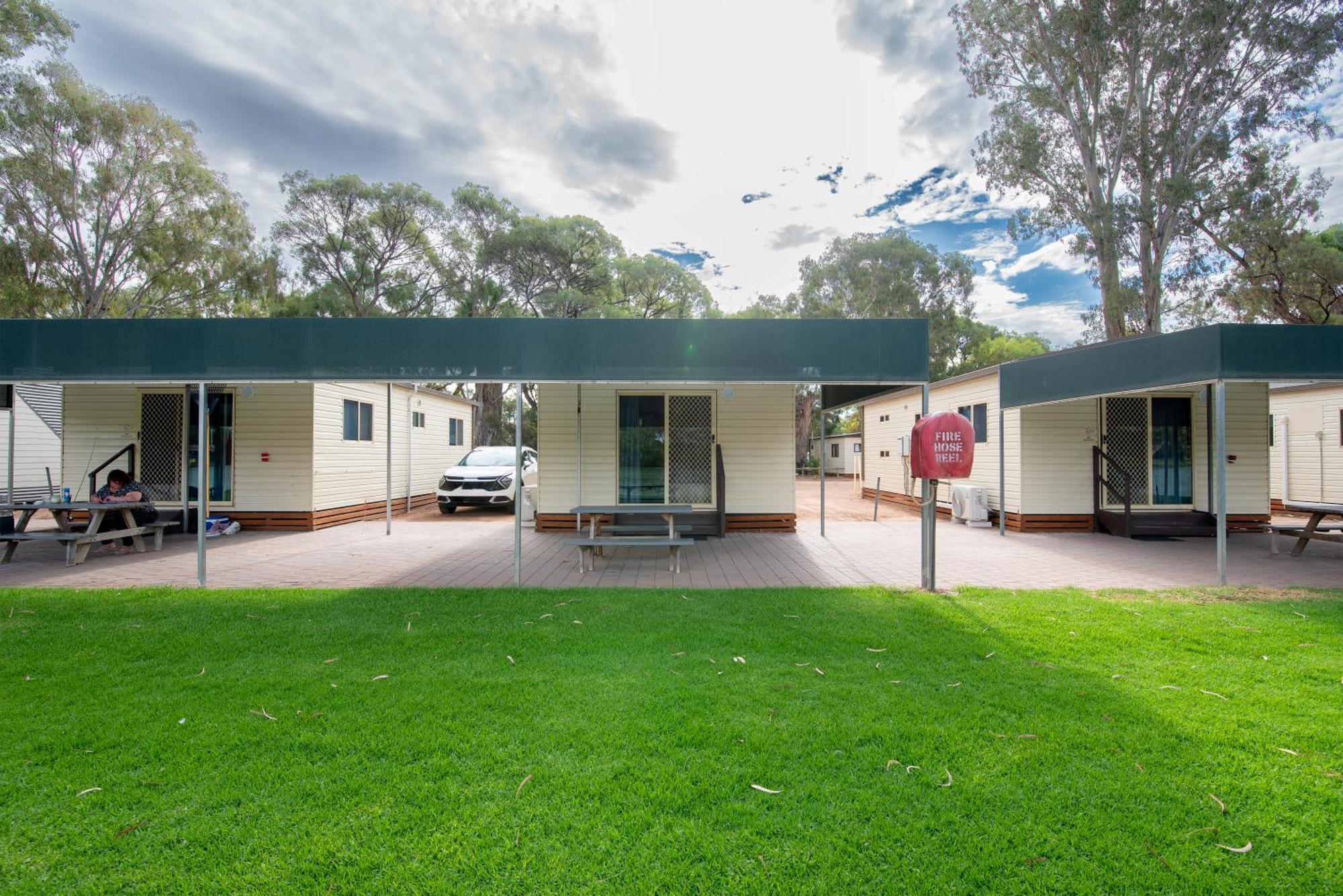 Echo Holiday Parks - Renmark Esterno foto